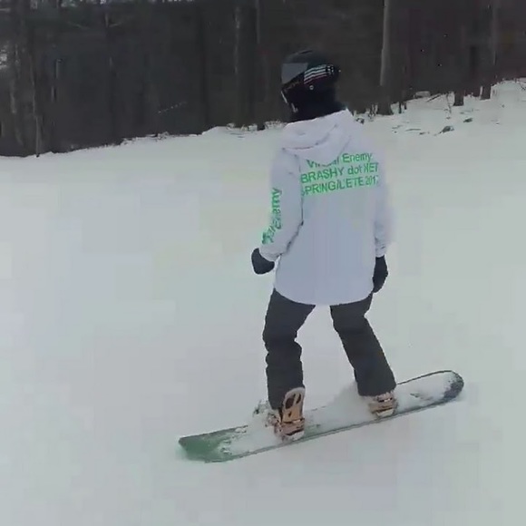 Meet your Posher, Jennifer - Picture 1 of 1